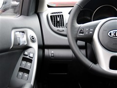 2011�� 1.6L MT GLS