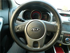 2011�� 1.6L AT Premium