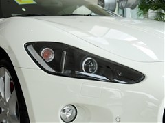 2012�� 4.7L Sport