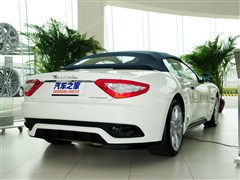 2012�� 4.7L Sport