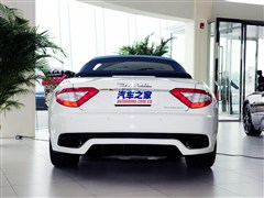 2012�� 4.7L Sport