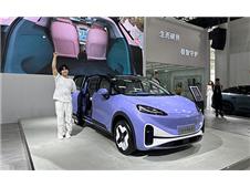 全球首款智能亲子车 极狐考拉长沙上市13.18万起售