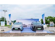 �Գ����磬�������� ���������׽�ȫ���û����MPV֮ҹ��ɳվ