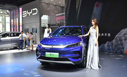 2022湖南车展：耀眼的比亚迪携新车唐EV成为了全场焦点！