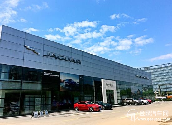 路虎豪车疑被换轮胎 长沙路豹4S店揭秘真相